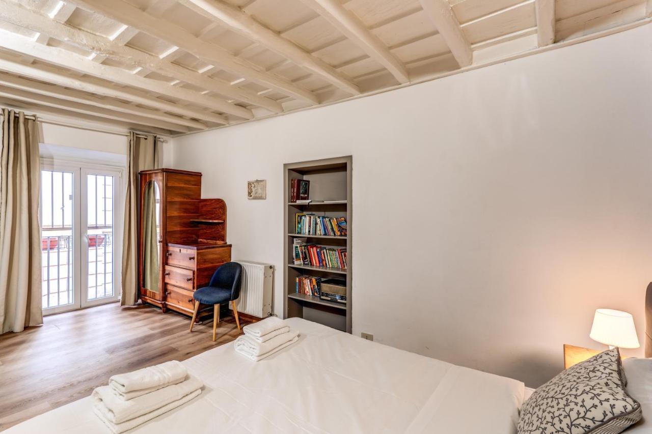 Lovely Spacious Apartment Near The Colosseum Рим Экстерьер фото