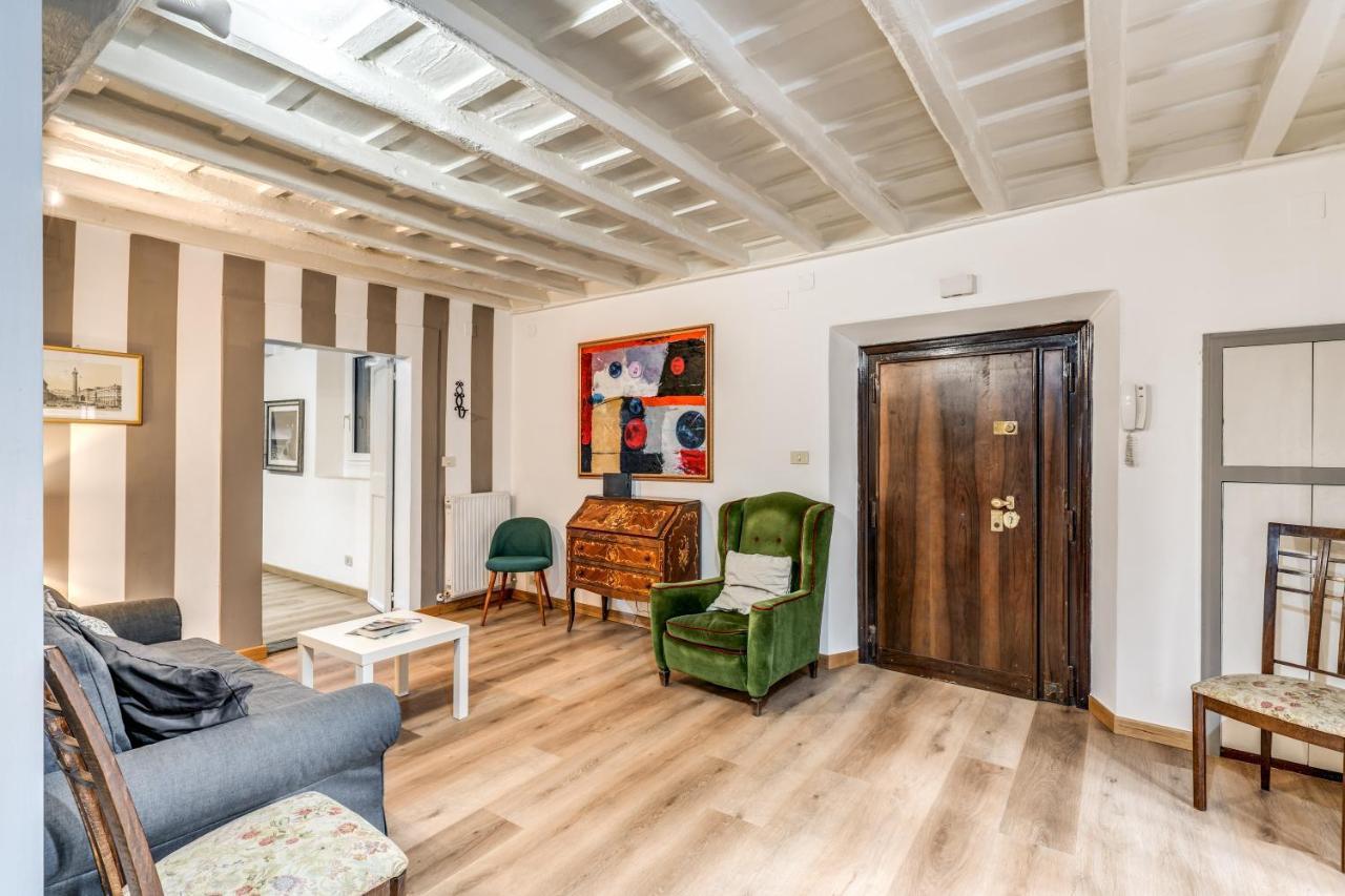 Lovely Spacious Apartment Near The Colosseum Рим Экстерьер фото